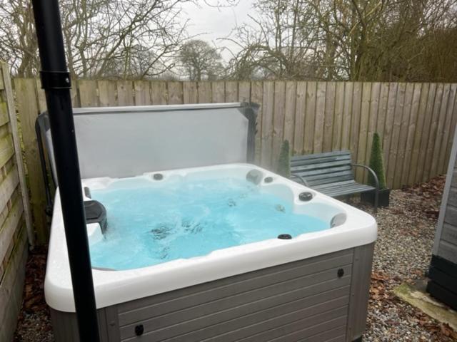 Сasa de vacaciones Lakeview Supreme With Hot Tub *